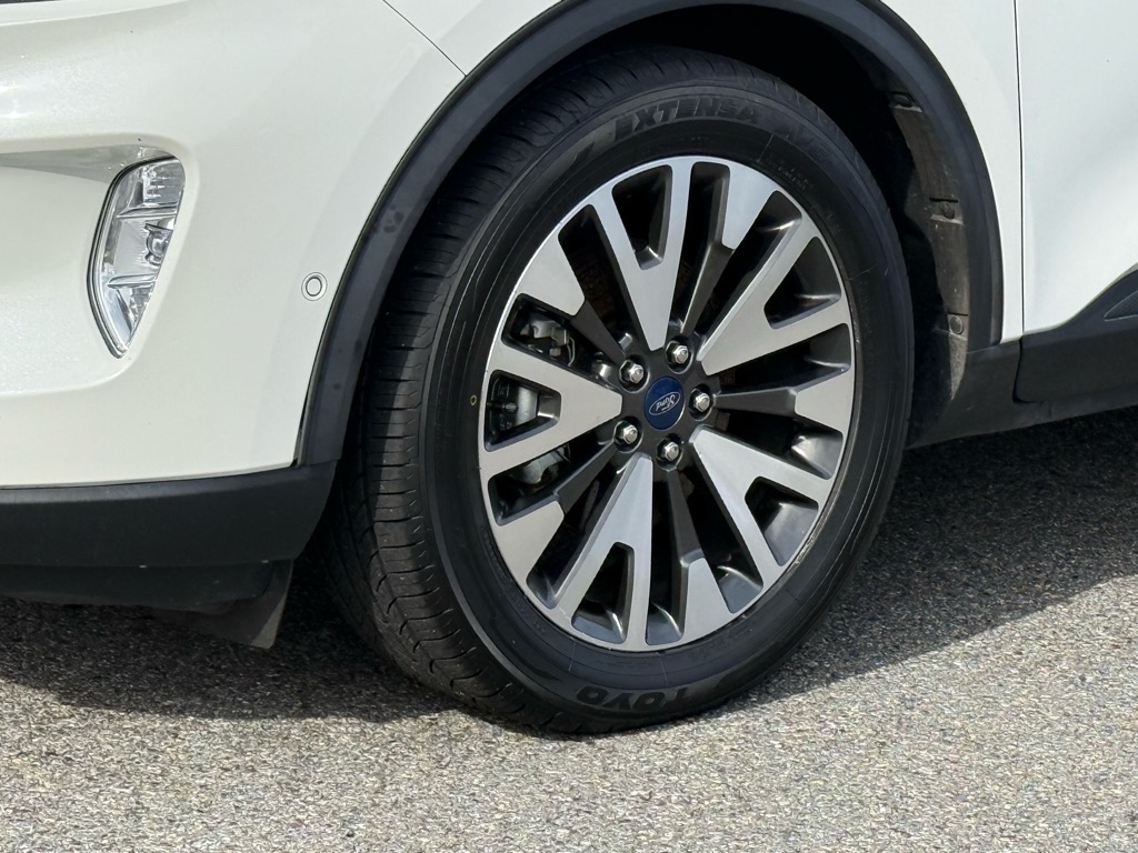 2020 Ford Escape Titanium Hybrid