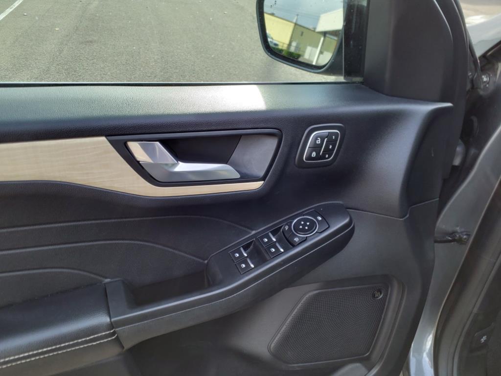 2021 Ford Escape Titanium
