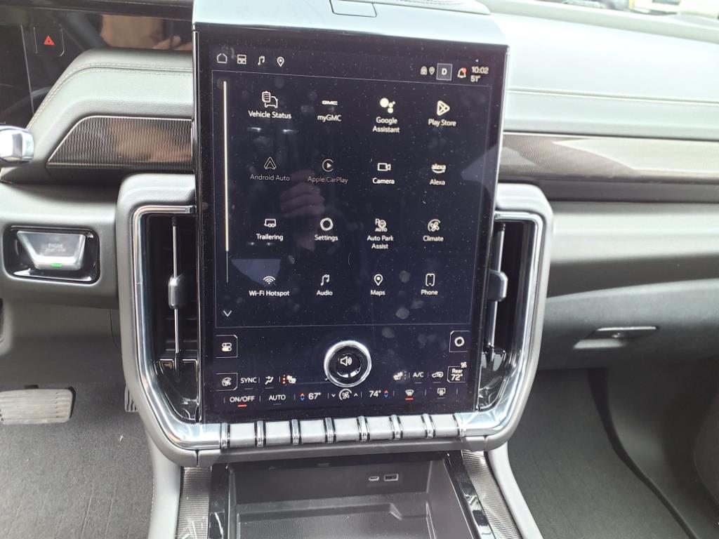 2025 GMC Yukon Elevation