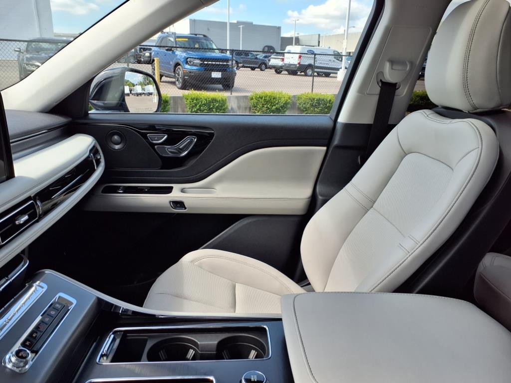 2025 Lincoln Aviator Premiere