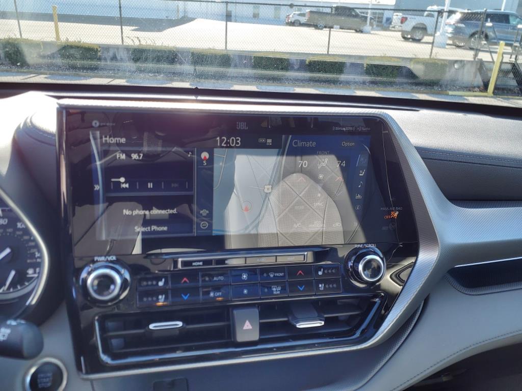 2021 Toyota Highlander Platinum