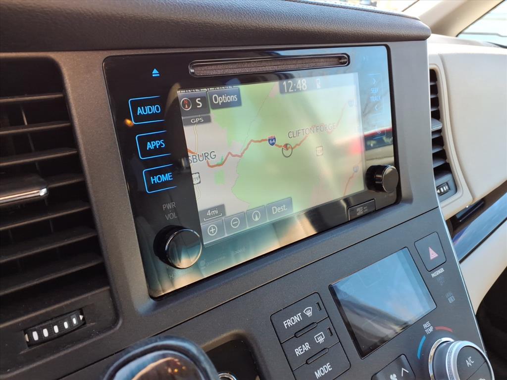 2017 Toyota Sienna XLE 7 Passenger