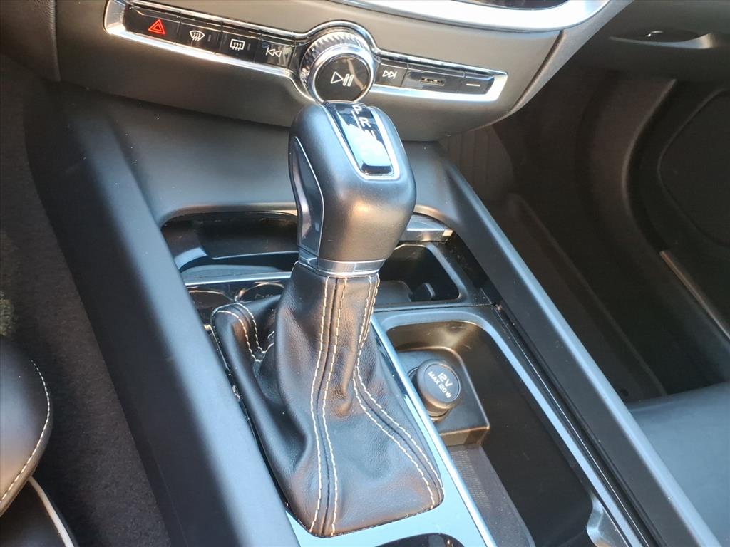 2019 Volvo S60 T6 R-Design