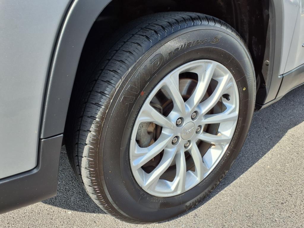 2019 Jeep Cherokee Latitude