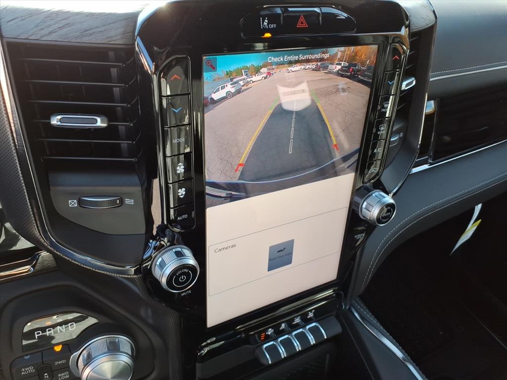 2026 Ram 1500 Limited Crew Cab 4x4 5'7" Box