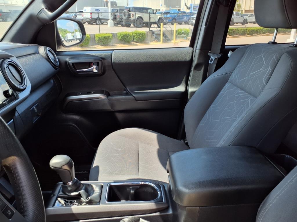 2019 Toyota Tacoma SR V6