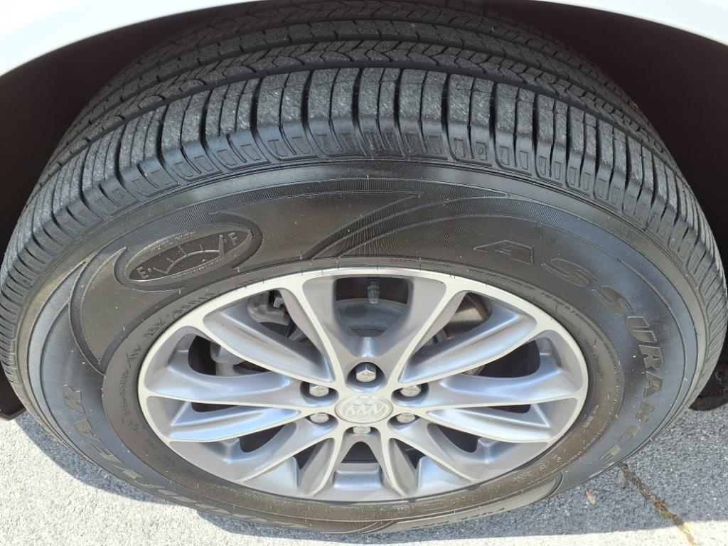 2022 Buick Enclave Essence