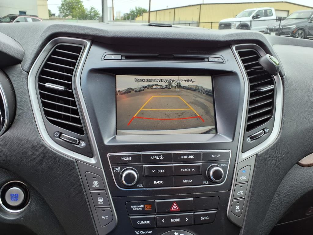 2017 Hyundai SANTA FE SE