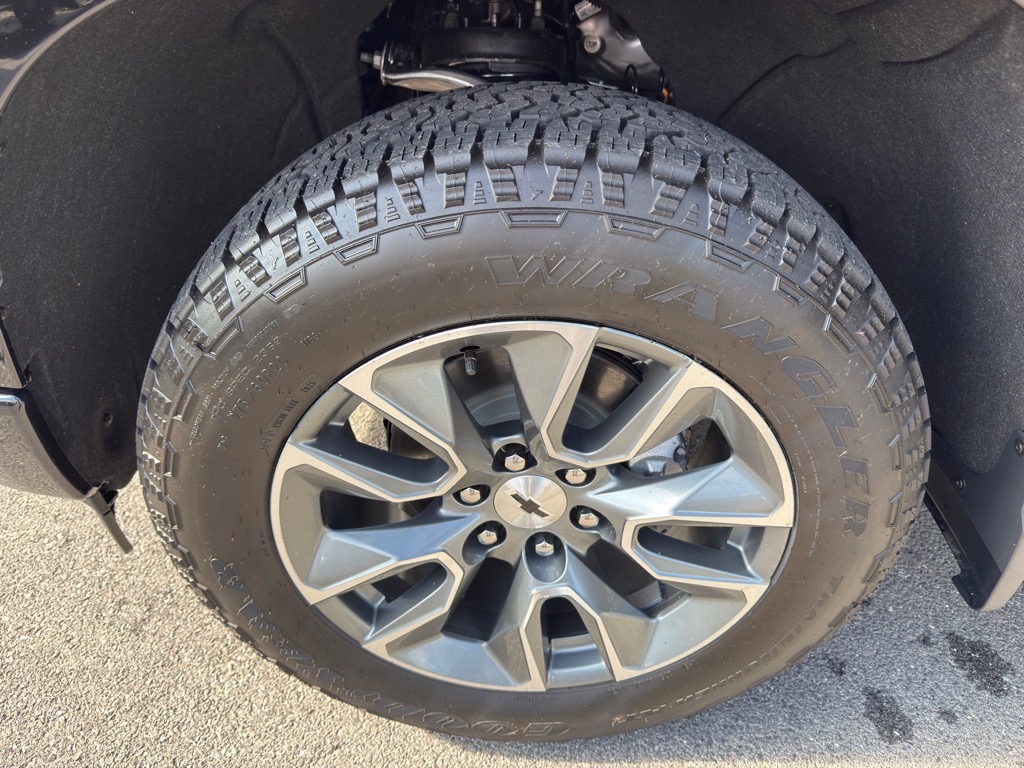 2026 Chevrolet Silverado 1500 4WD Crew Cab Short Bed RST