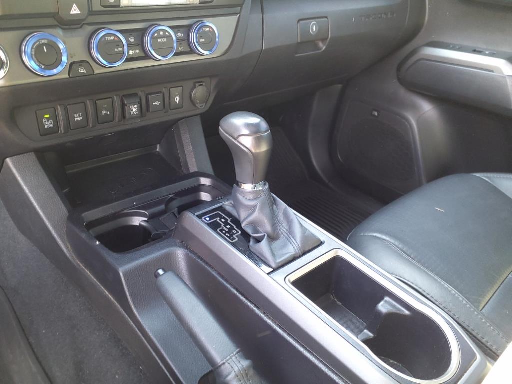 2022 Toyota Tacoma SR V6