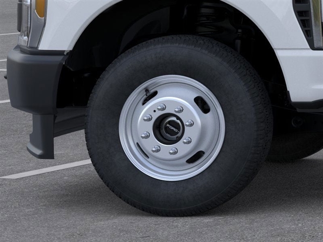 2025 Ford F-350 Super Duty XL
