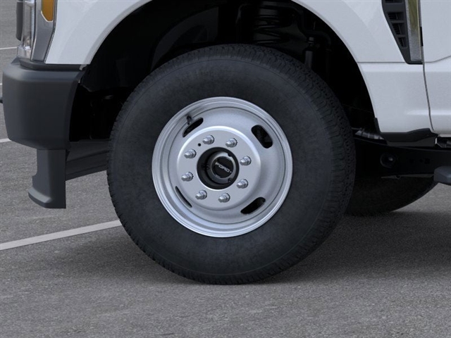 2025 Ford F-350 Super Duty XL