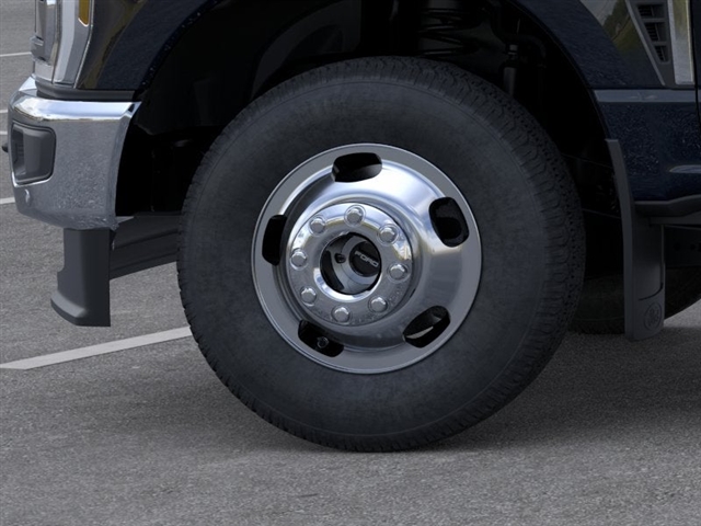 2026 Ford F-350 Super Duty LARIAT
