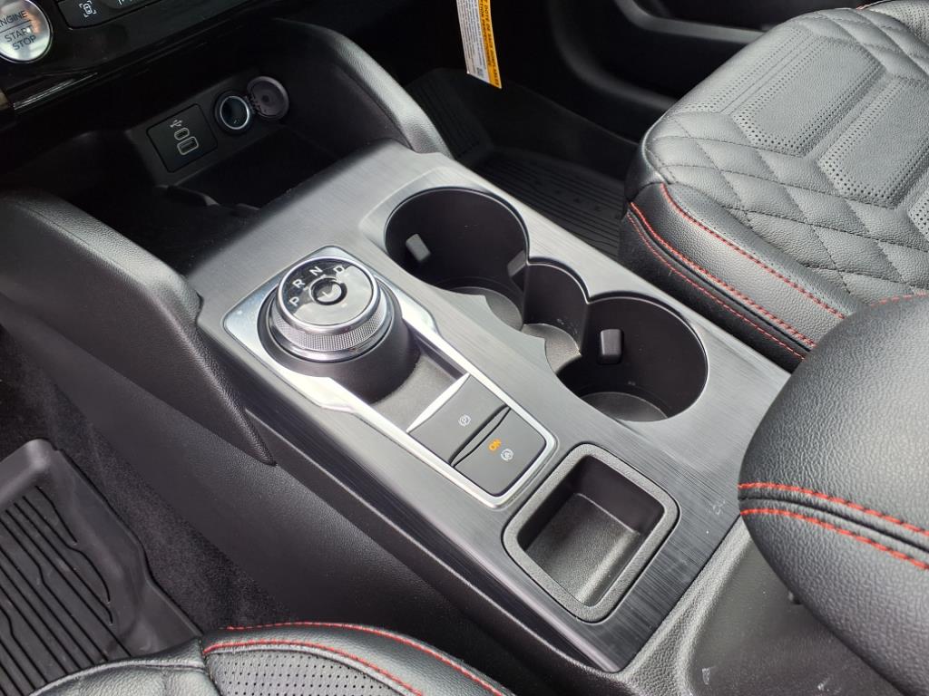 2024 Ford Escape ST-Line Elite