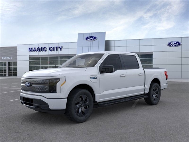 2025 Ford F-150 Lightning Flash