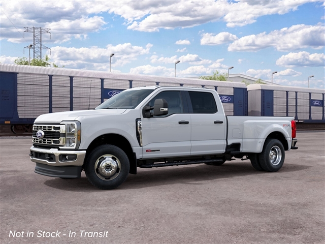 2027 Ford F-350 Super Duty XLT