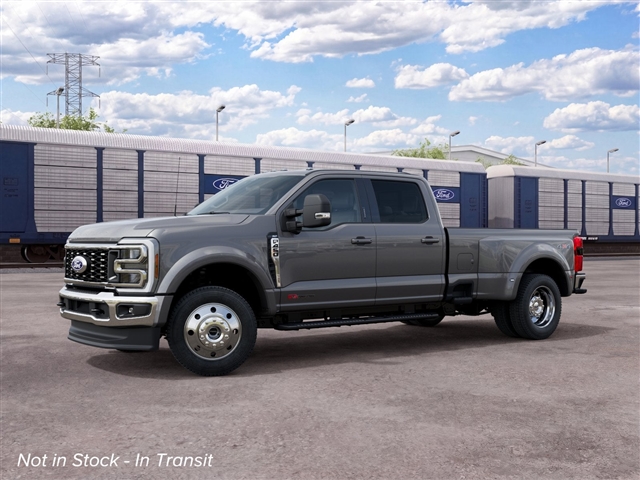 2027 Ford F-450 Super Duty XLT