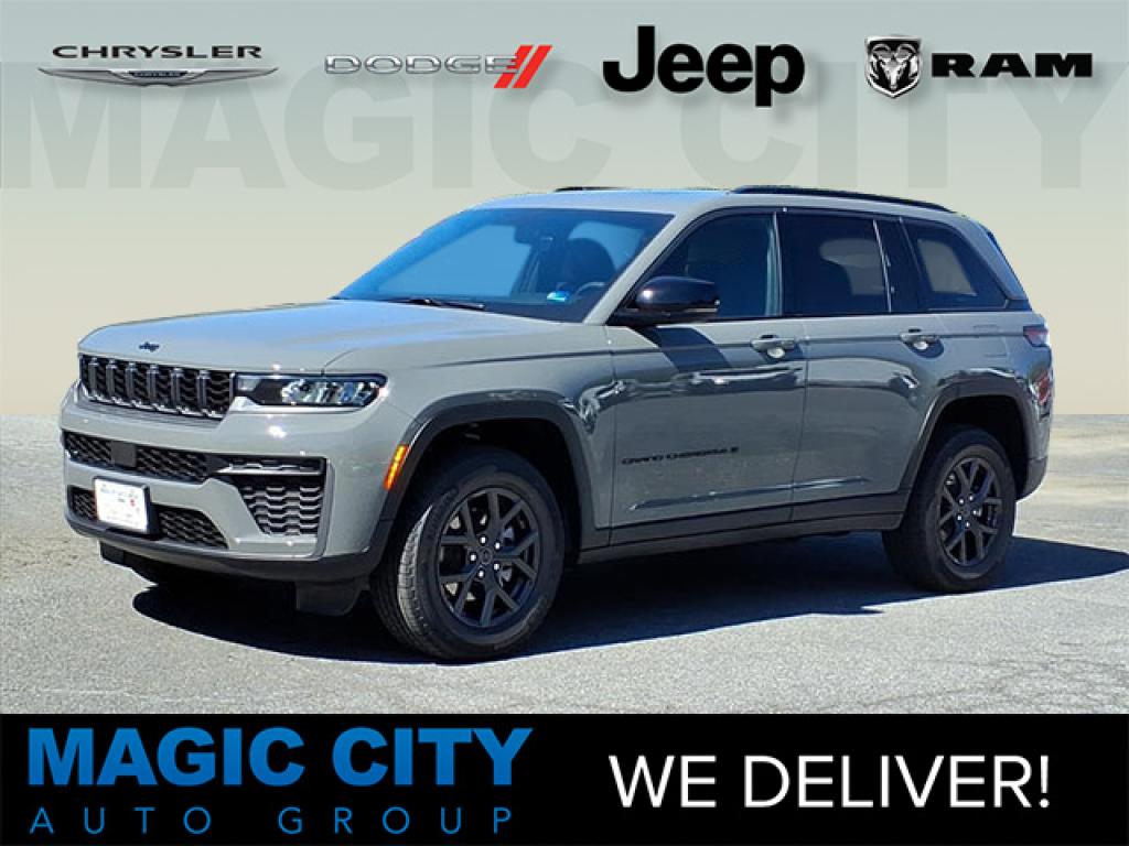 2027 Jeep Grand Cherokee Laredo Altitude