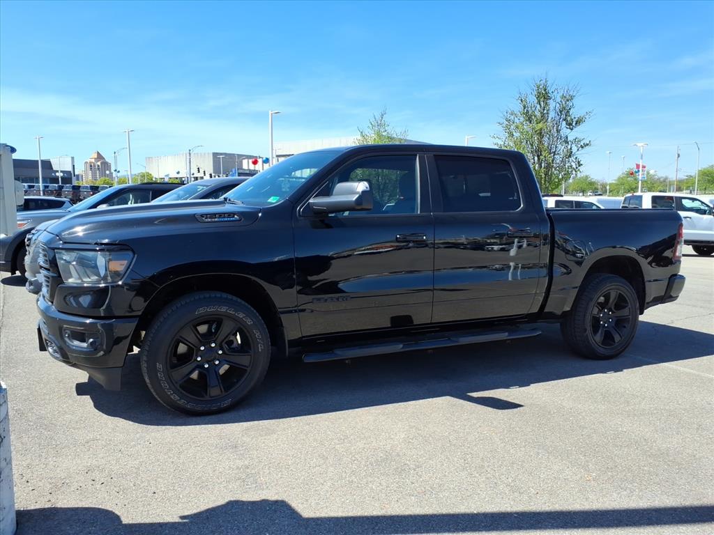 Diamond Black Crystal Pearlcoat 2021 RAM 1500 Big Horn Crew Cab 4WD Pickup Truck Four-Wheel Drive 8-Speed Automatic