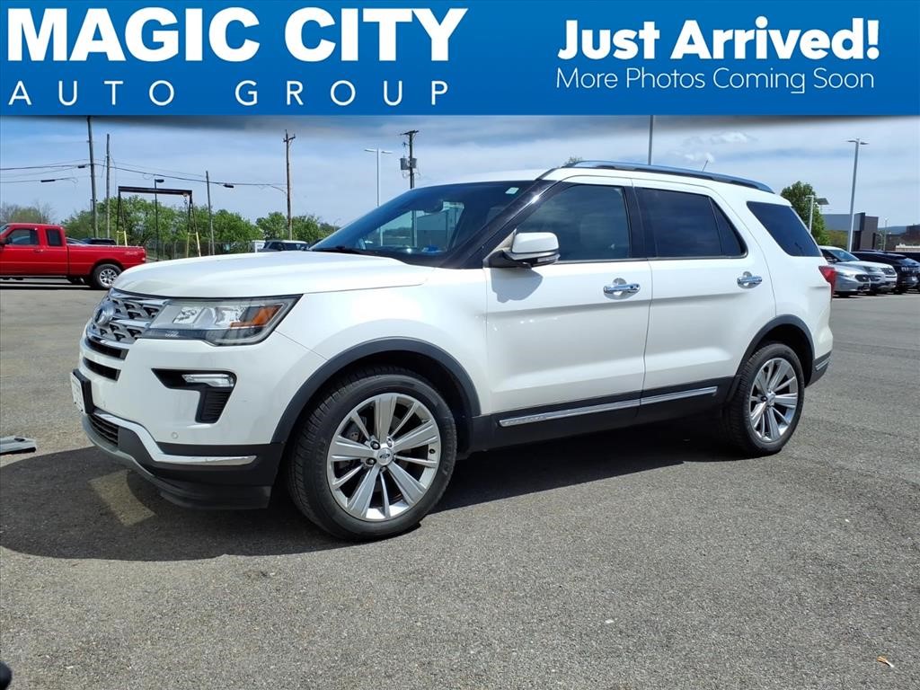 White Platinum 2019 Ford Explorer Limited AWD SUV / Crossover All-Wheel Drive 6-Speed Automatic