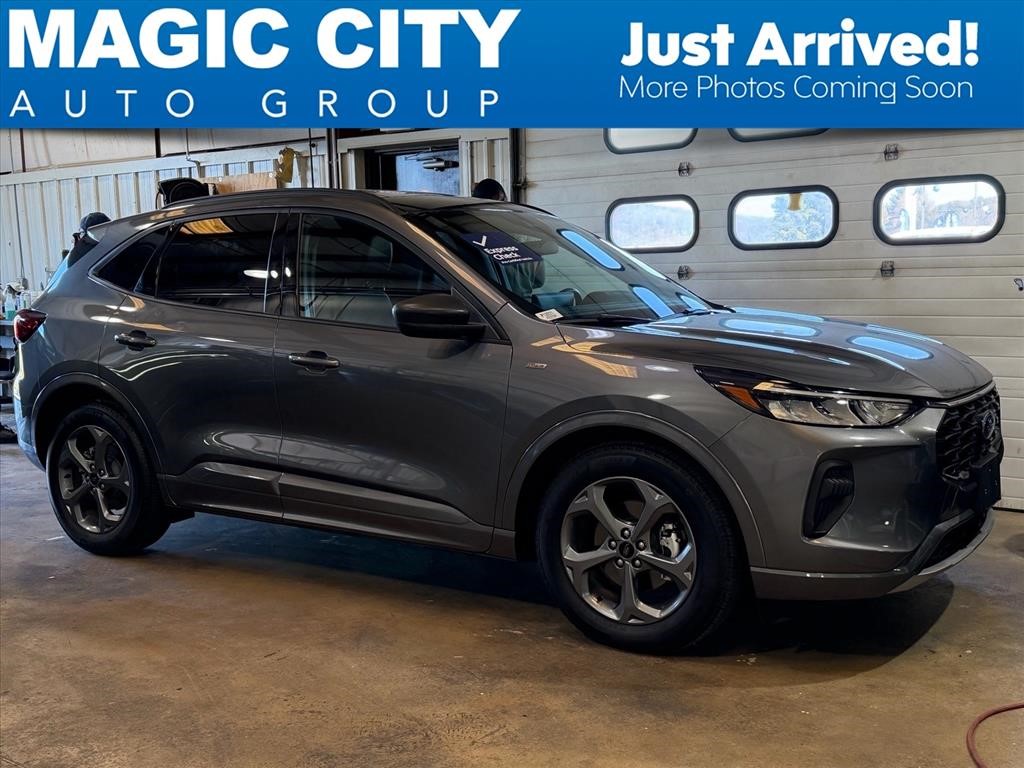 2023 Ford Escape ST-Line