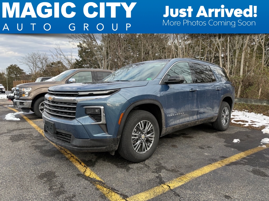 2024 Chevrolet Traverse AWD LT