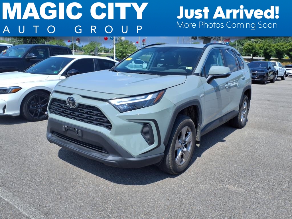2023 Toyota RAV4 XLE