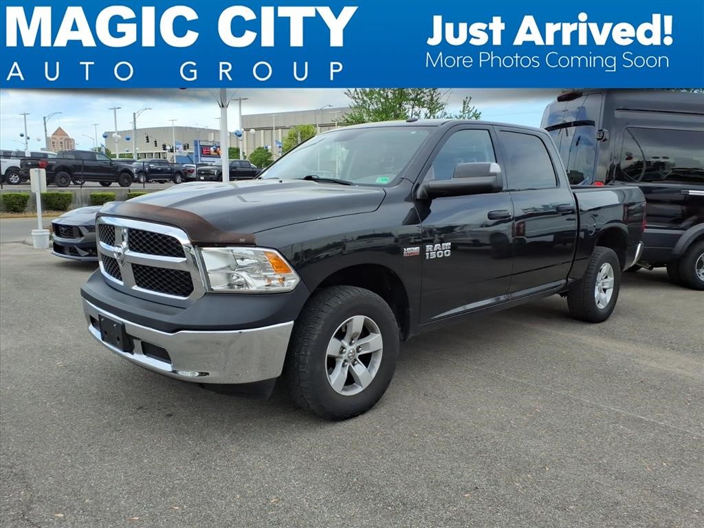 2017 Ram 1500 Tradesman Crew Cab 4x4 5'7" Box
