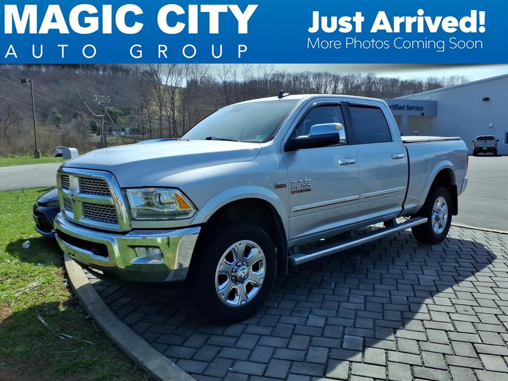 2015 RAM 2500 Laramie Crew Cab 4WD