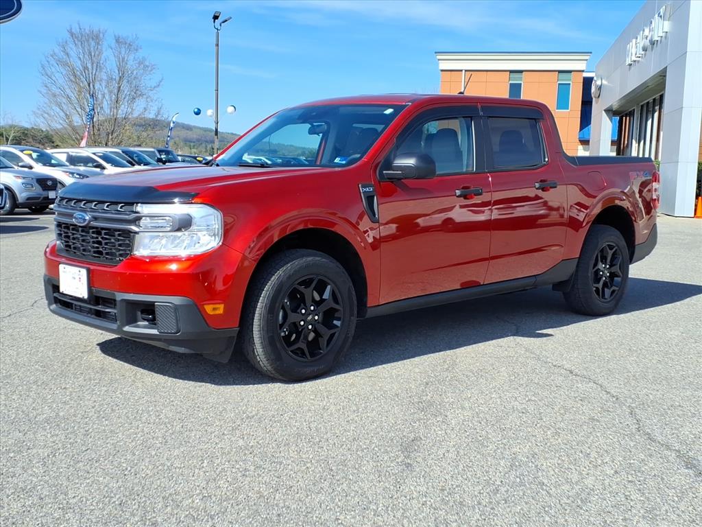 Hot Pepper Red Metallic Tinted Clearcoat Ea 2024 Ford Maverick XLT SuperCrew AWD Pickup Truck All-Wheel Drive 8-Speed Automatic