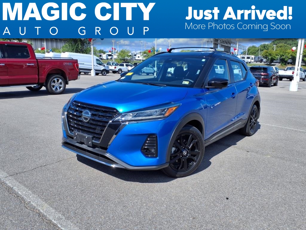 2021 Nissan Kicks SR