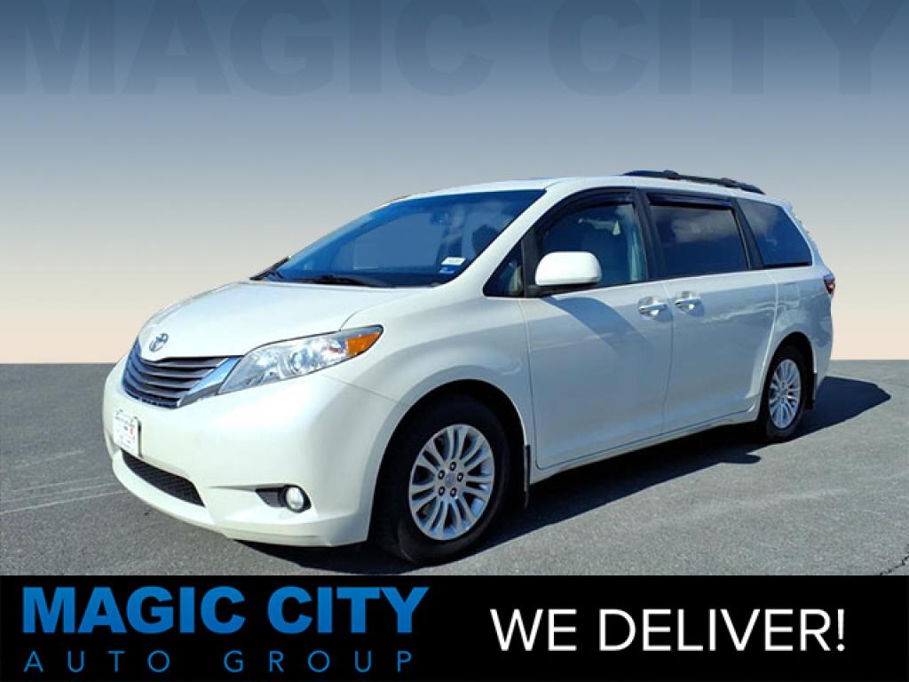 2017 Toyota Sienna XLE 7 Passenger