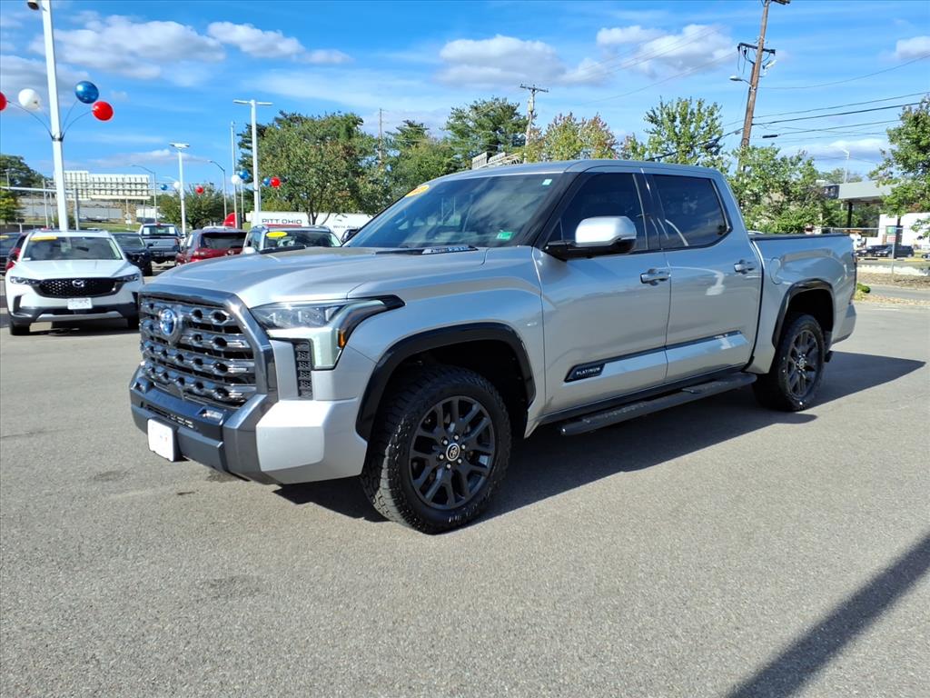 2023 Toyota Tundra Hybrid Platinum