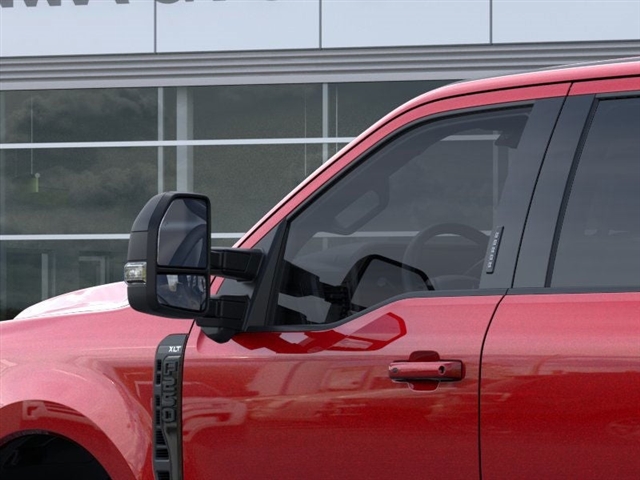 2025 Ford F-250 Super Duty XLT