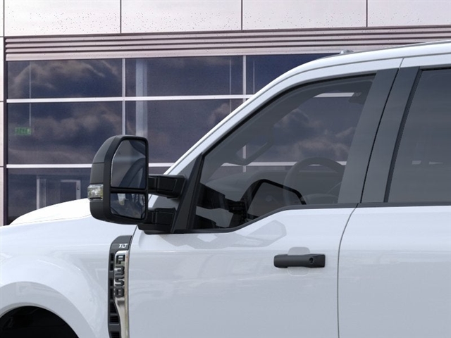 2026 Ford F-350 Super Duty XLT
