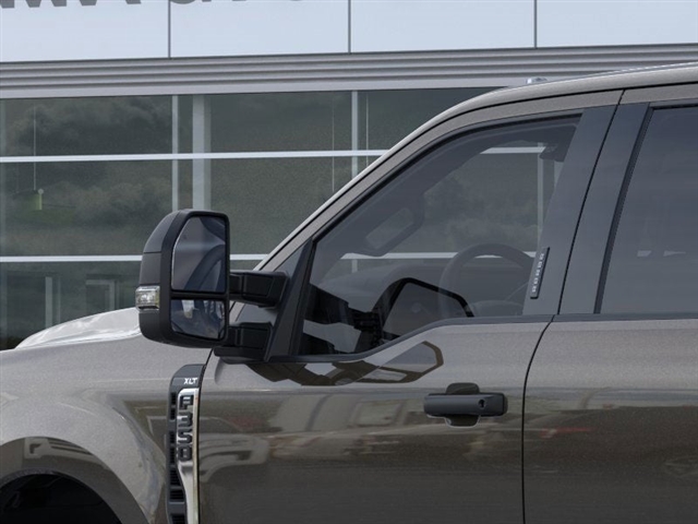 2025 Ford F-350 Super Duty XL