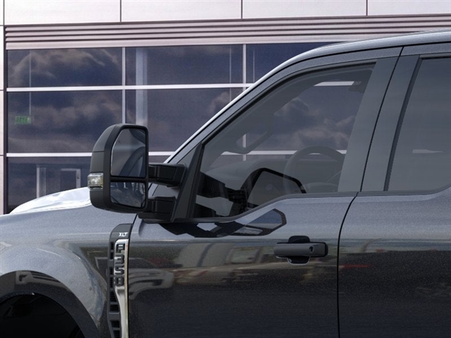 2026 Ford F-350 Super Duty XLT