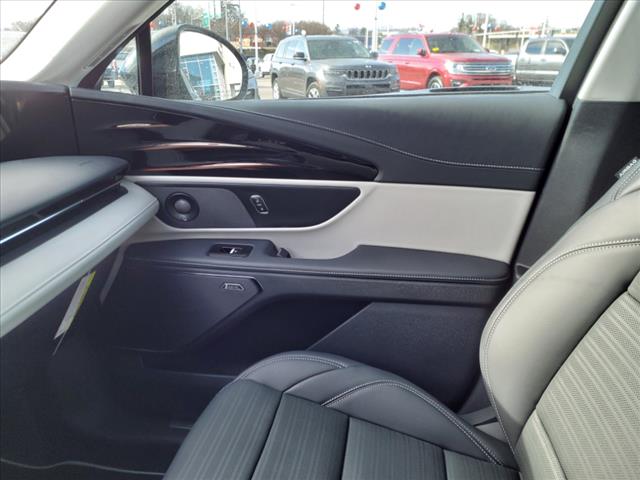 2025 Lincoln Nautilus Hybrid Reserve