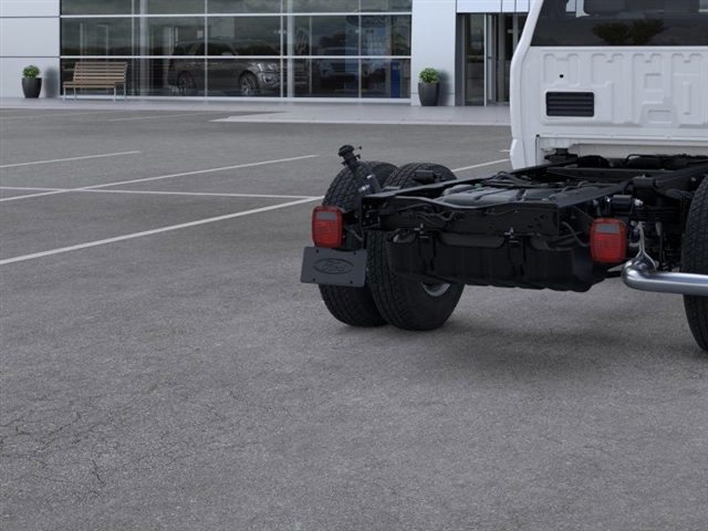 2025 Ford F-350 Super Duty XL