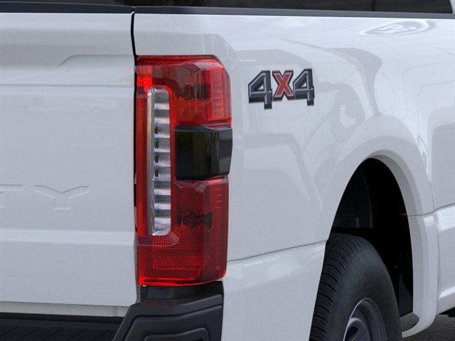 2025 Ford F-350 Super Duty XL