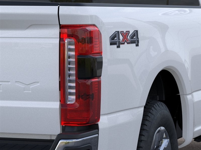 2026 Ford F-350 Super Duty LARIAT