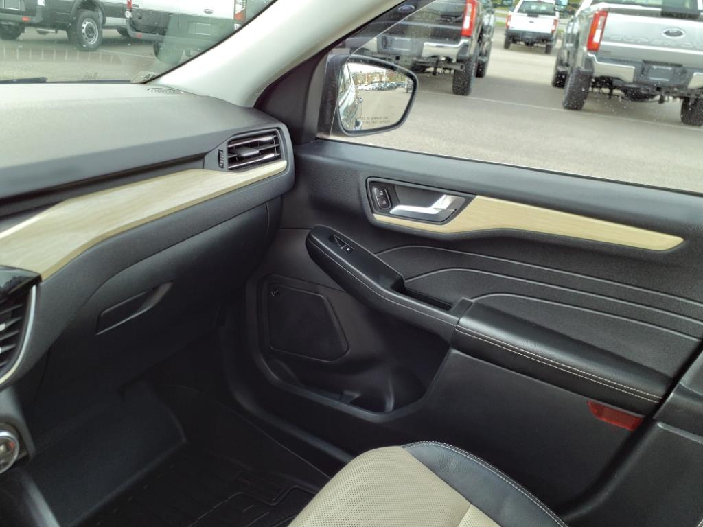 2021 Ford Escape Titanium