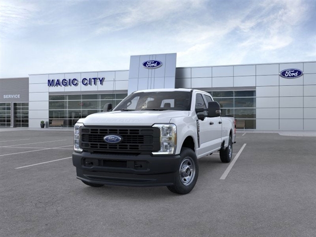 2025 Ford F-350 Super Duty XL