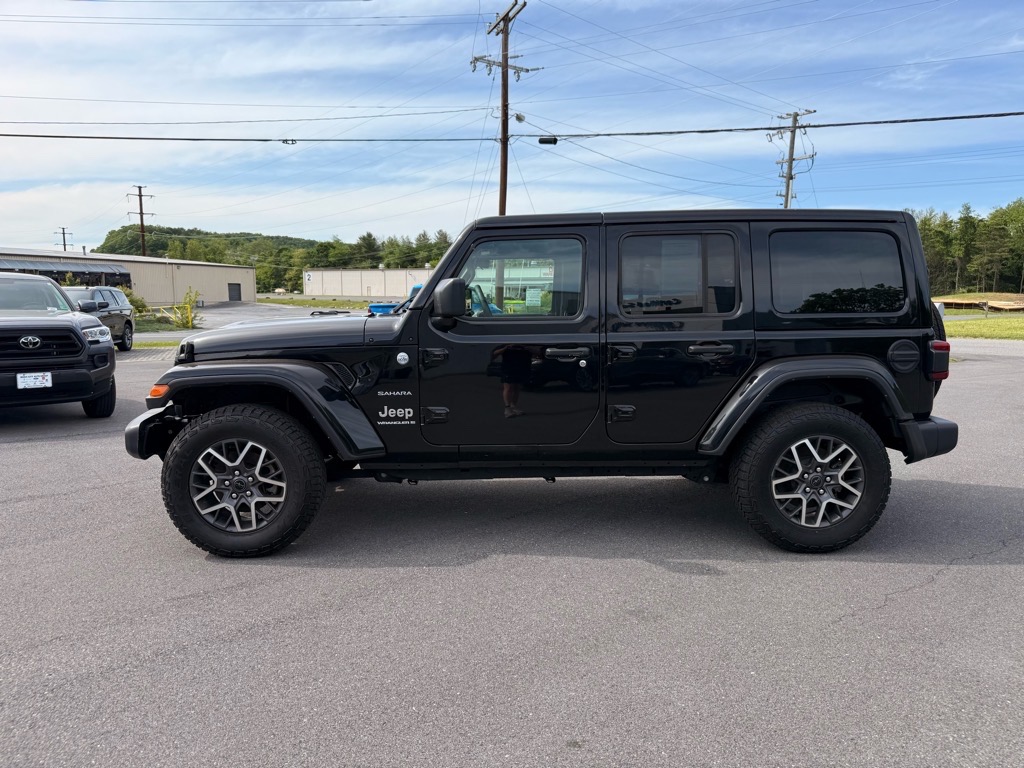 2024 Jeep Wrangler Sahara