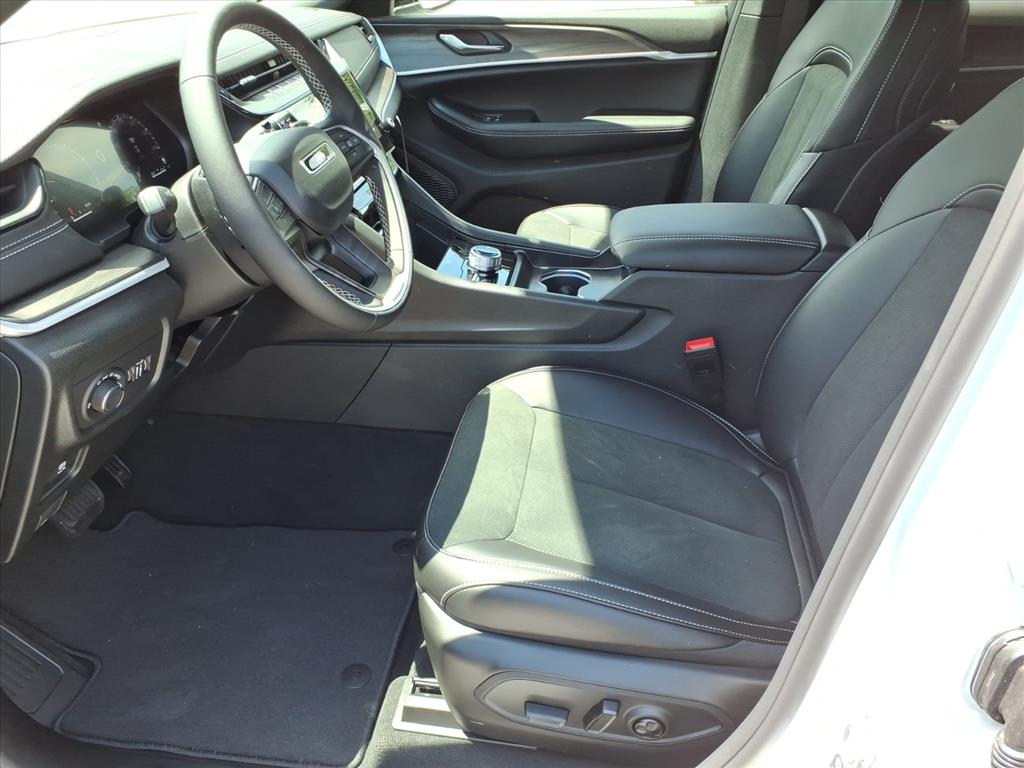 2026 Jeep Grand Cherokee L Altitude 4x4
