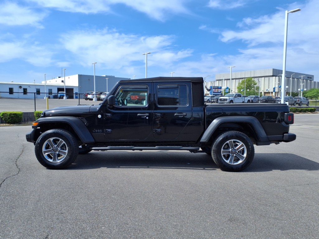 2020 Jeep Gladiator Sport