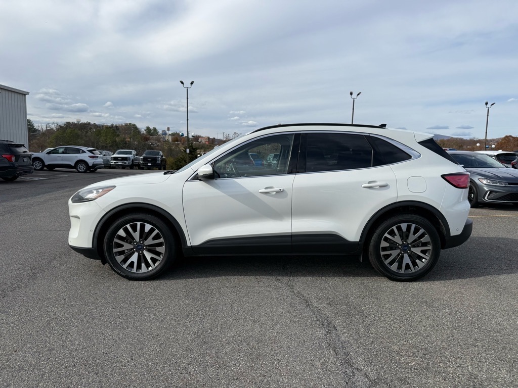 2020 Ford Escape Titanium Hybrid