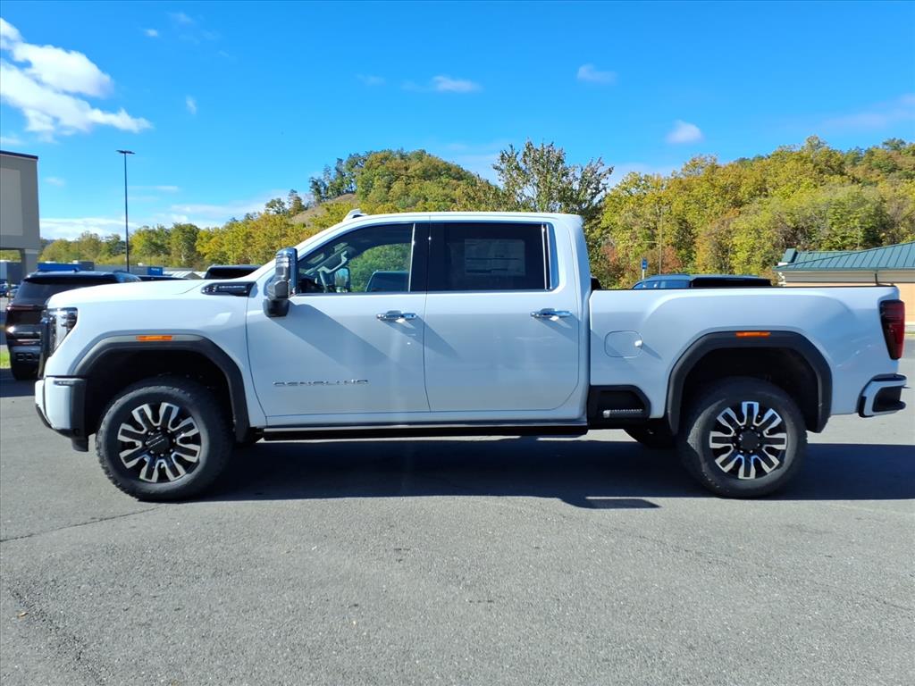 2026 GMC Sierra 2500HD Crew Cab, Standard Bed, Denali Ultimate, 4WD