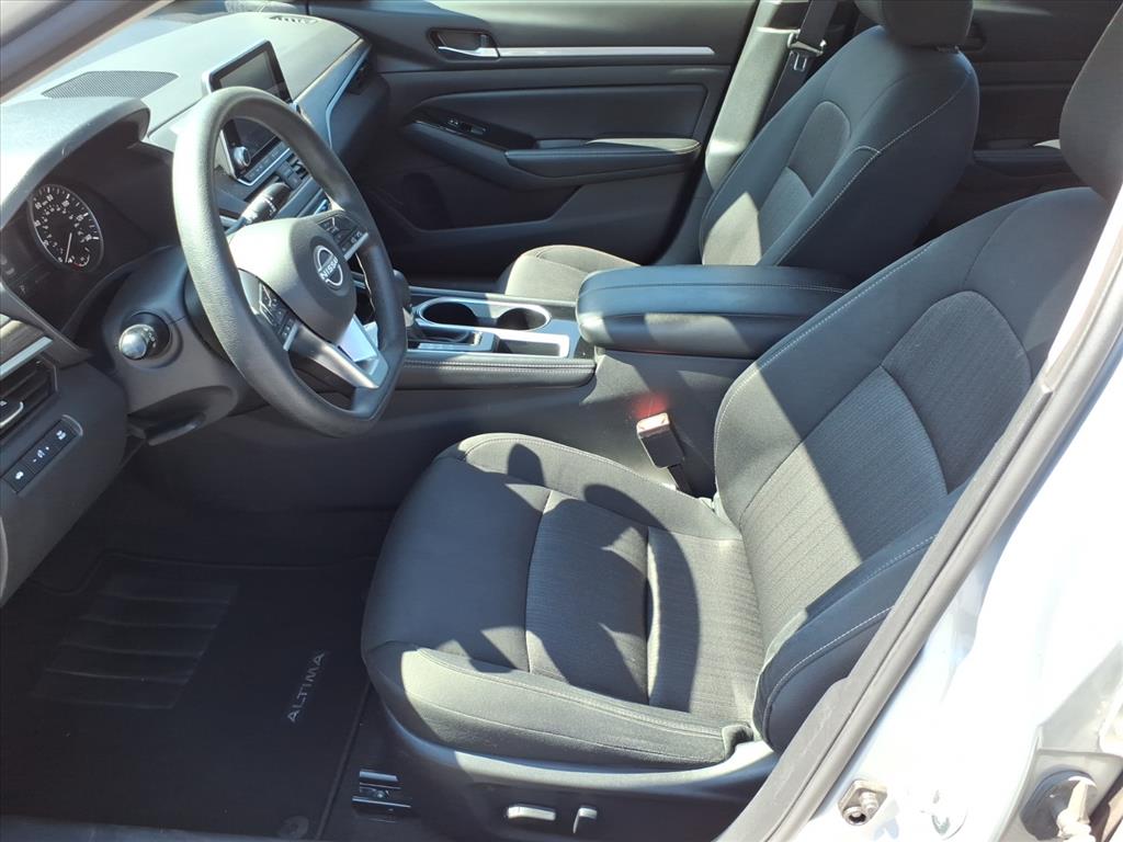 2023 Nissan Altima SV FWD