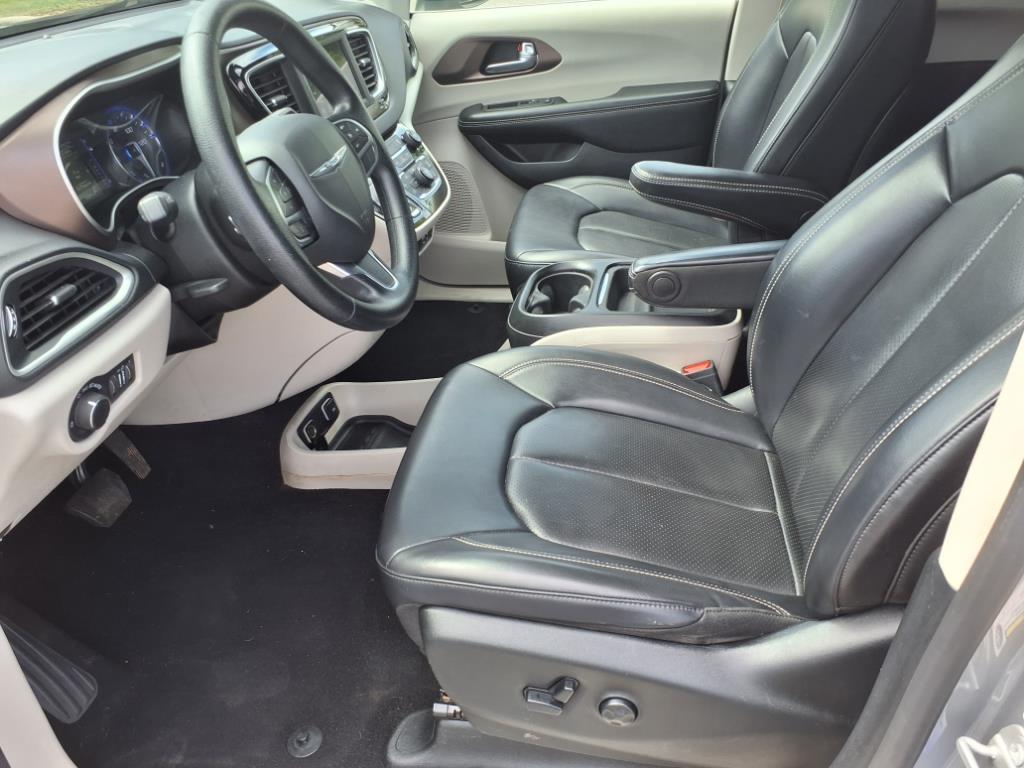 2020 Chrysler Voyager LXi
